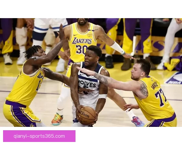 布朗尼连续背靠背胜利南湾湖人13战全胜雷迪克高度评价他努力拼搏